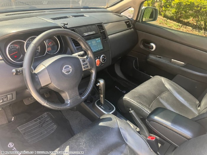 Nissan TIIDA SL 1.8 FLEX 2011/2012